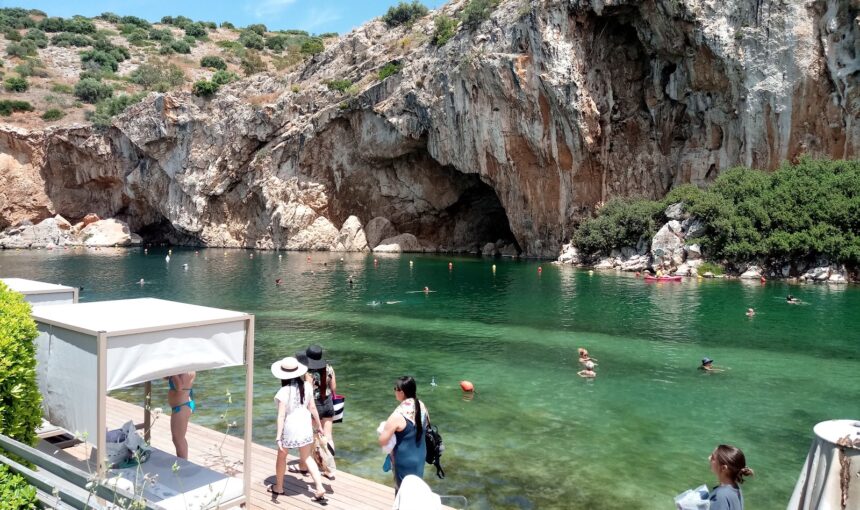 Tour Attica through the myths: Sounio, Temple of Poseidon & Athens riviera
