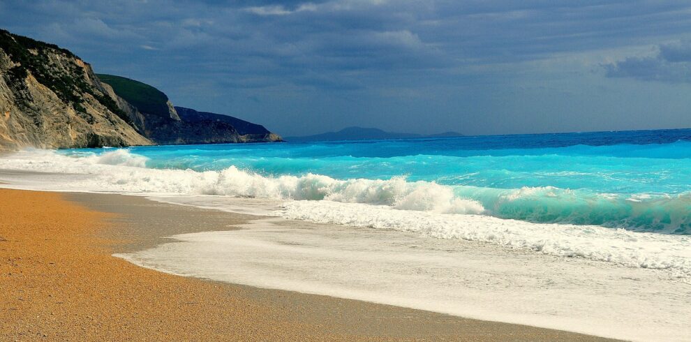 beach-2269701_1280