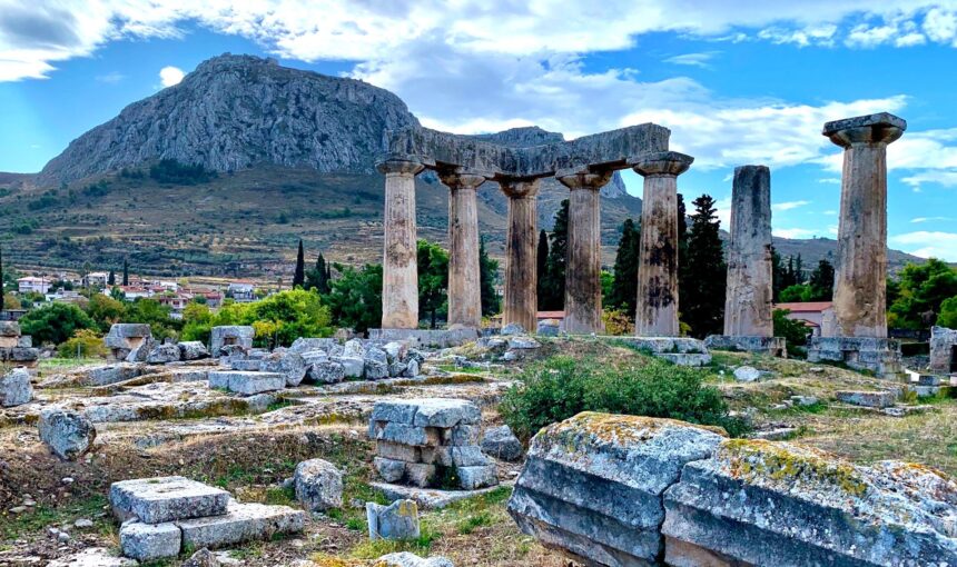 Ancient Corinth and Nafplio Family Day Trip